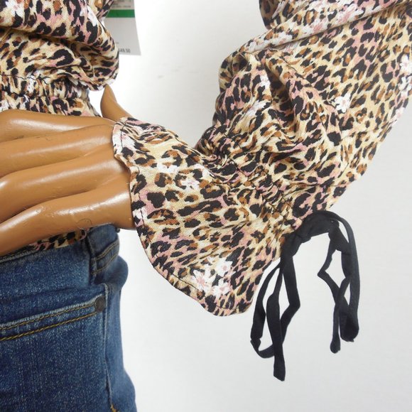 AMERICAN RAG Top L New $49 Tan/Pink Animal Print Blouse Cropped On/Off Shoulder - Picture 5 of 9